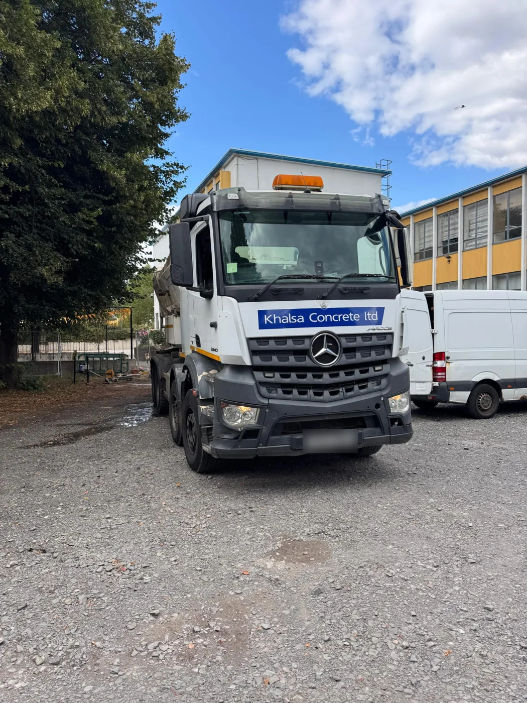 Concrete delivery lorry parked at the Gurdwara